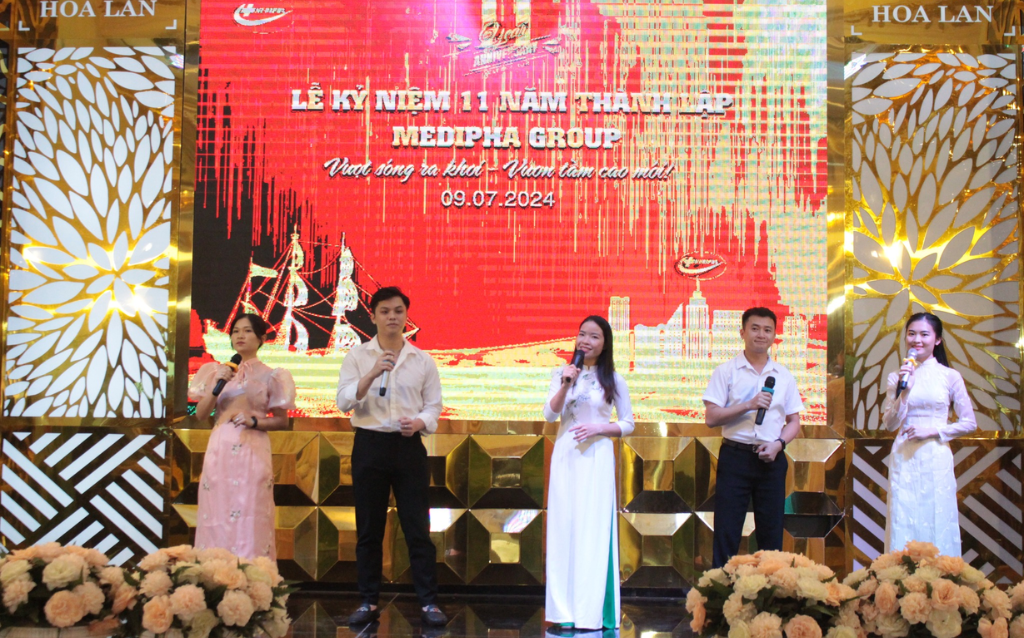 Văn nghệ chào mừng kỉ niệm 11 năm thành lập Tập đoàn Medipha