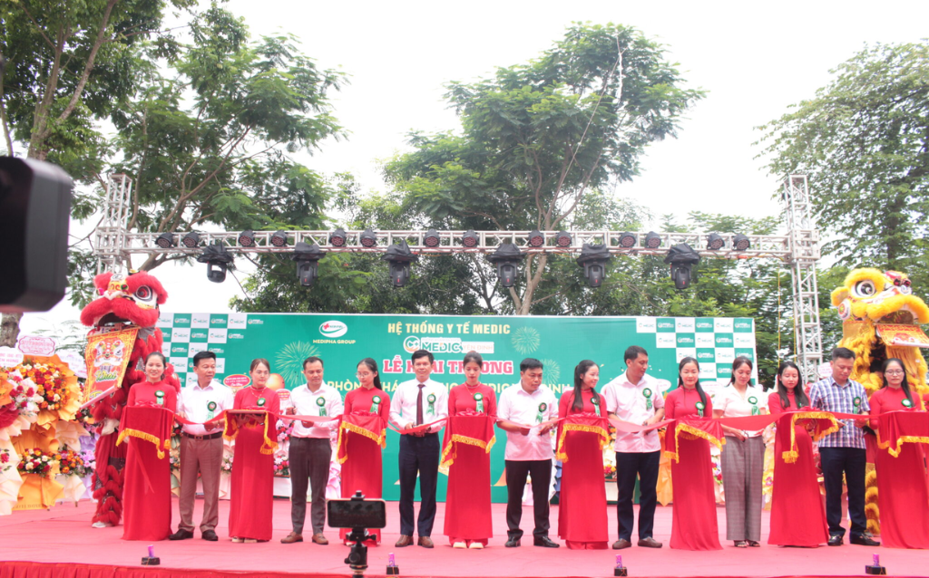 Sáng ngày 28/07, tại xã Yên Trường, huyện Yên Định, tỉnh Thanh Hóa, Tập đoàn Medipha chính thức tổ chức Lễ khai trương Phòng khám Đa khoa Medic Yên Định