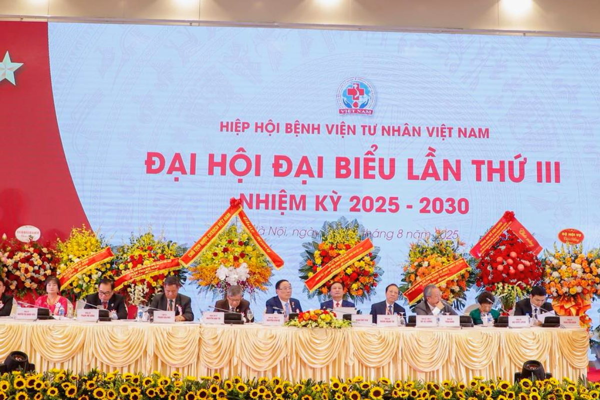 Đoàn Chủ tịch điều hành Đại hội