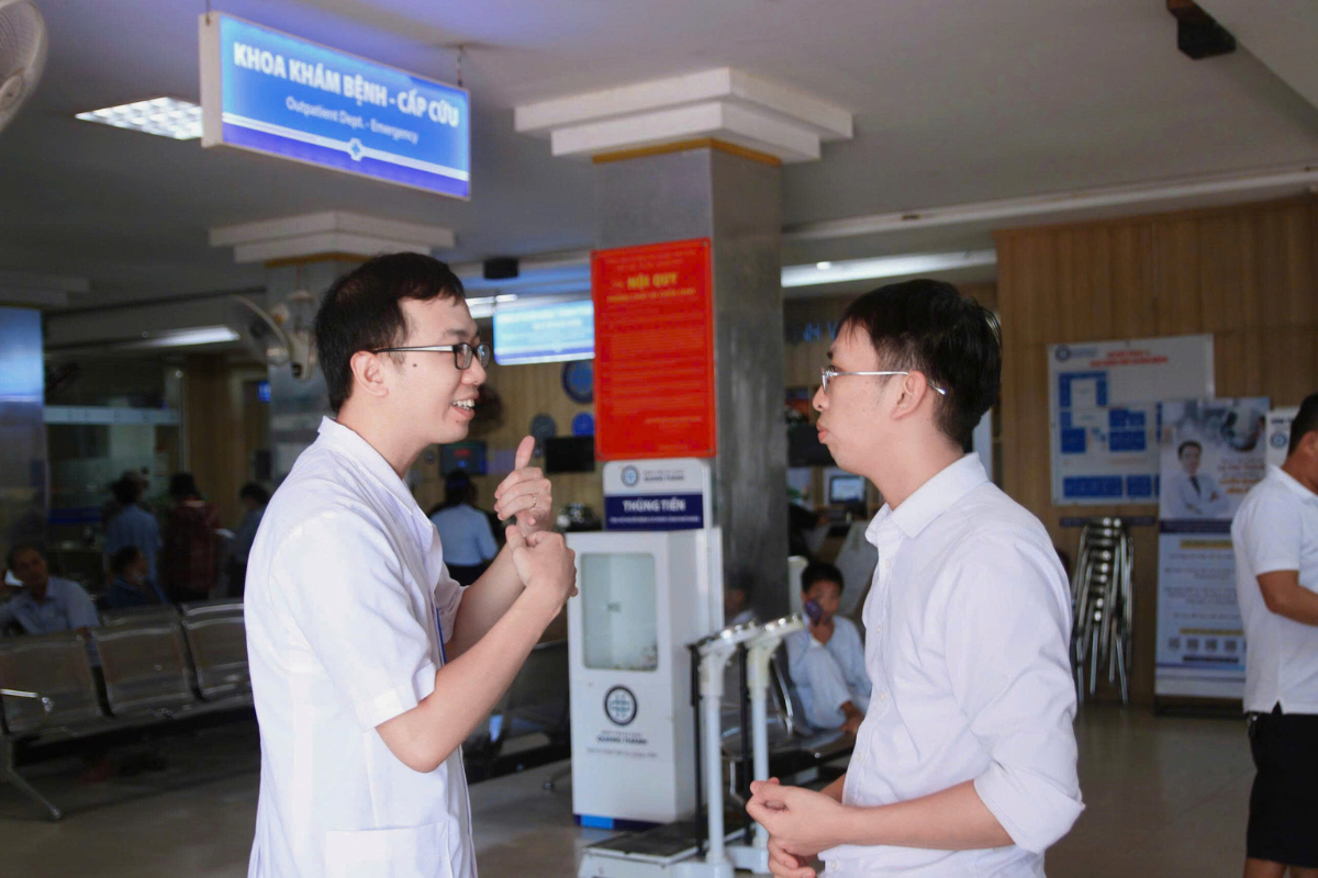 Đại diện các đơn vị trao đổi để cải thiện chất lượng thăm khám và điều trị bệnh