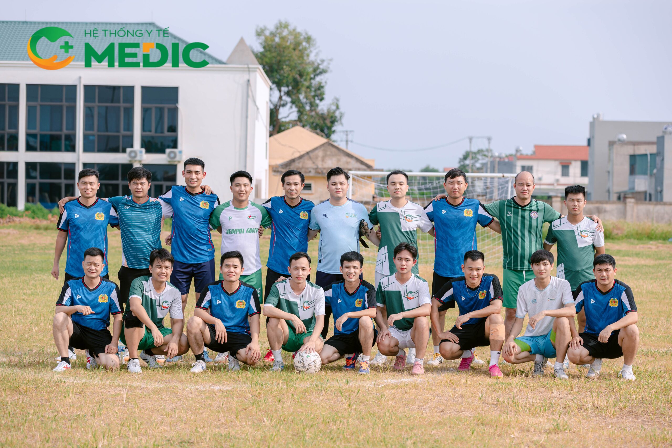Đội hình thi đấu chính thức của Medic Hải Tiến trước trận chung kết.