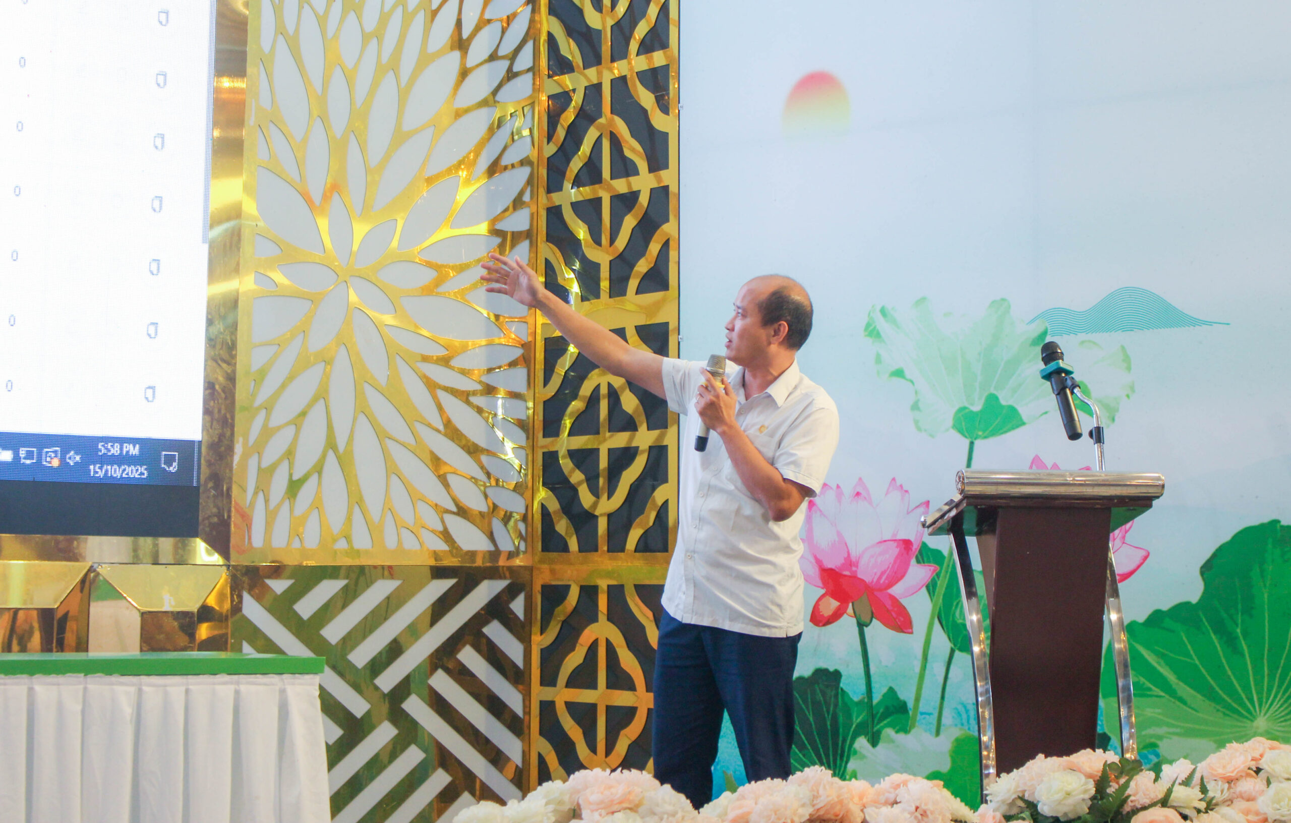 Ông Nguyễn Trung Kiên - Phó Chủ tịch HĐQT trình bày về các dự án công nghệ đã và đang triển khai