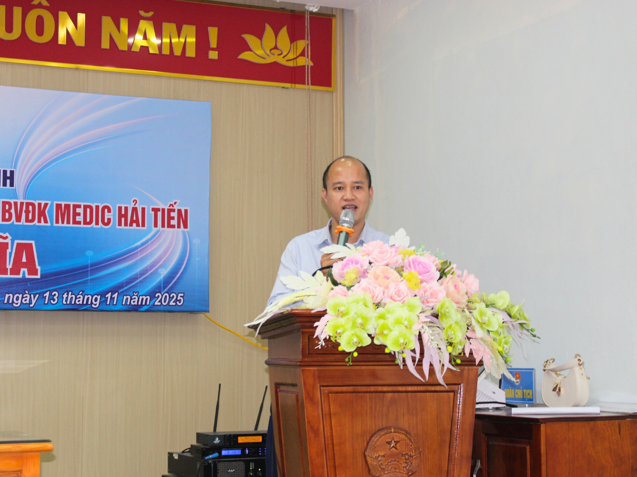 Đại diện Bệnh viện Medic Hải Tiến phát biểu tại lễ ký kết chương trình phối hợp